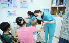 Chủ động “đi trước một bước” bảo vệ trẻ trong bối cảnh “dịch chồng dịch”