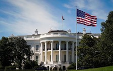 Thẩm phán Mỹ tạm ngăn chặn Tổng thống Trump lập quỹ 1,8 tỷ USD