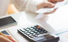 Dịch vụ hoàn thành vào ngày lễ, lập hóa đơn thế nào?