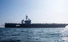 Hàng trăm tàu vẫn 'án binh bất động' ở Hormuz: Kịch bản giải cứu của ông Trump vẫn chưa đủ 'lực'?