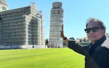 Chế Linh U90 đi du thuyền tới Italia: "Tôi còn đi đứng tỉnh táo"