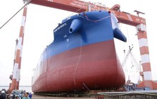 Kỳ tích hạ thuỷ con tàu 65.000 tấn, dài 200m, 5 hầm hàng do chính người Việt Nam thực hiện: Báo quốc tế khen ngợi, ngành đóng tàu nước ta lọt Top 4 thế giới