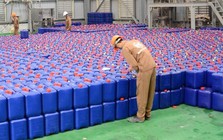 Cổ phiếu bị cảnh báo, cắt margin: Hóa chất Đức Giang 'chạy deadline' công bố BCTC kiểm toán 2025