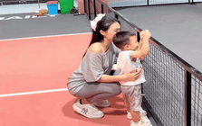 Doãn Hải My lên sân pickleball cũng trang điểm không sót bước nào, chạy 3 vòng thì "bỏ cuộc"