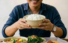 Lỡ ăn nhiều tinh bột, hãy làm điều này 2 phút