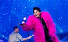 Sau khi tham quan đại dự án của ông Trịnh Văn Quyết, Tùng Dương bất ngờ chốt mua 2 căn hộ sang chảnh giá vài chục tỷ/căn của Tân Hoàng Minh