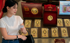 Lý do nhiều người “xoay như chong chóng” khi mua vàng
