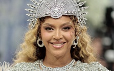 Beyoncé đeo tuyệt tác “50 triệu USD” lên thảm đỏ, cùng dàn sao hạng A khuynh đảo Met Gala 2026 với những tuyệt tác triệu đô