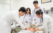 Trường ĐH của đại gia Đặng Thị Hoàng Yến thu học phí ngành Y khoa cao nhất cả nước: Cần hơn 6 điểm/môn đã đỗ, sinh viên học chương trình của Mỹ