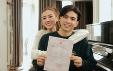 Nam ca sĩ trước làm phụ xe, giờ nổi tiếng ai cũng biết, sống bên vợ kém 17 tuổi trong cơ ngơi 20 tỷ đồng giữa TP.HCM