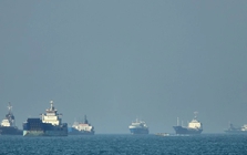 Mỹ 'âm thầm' dẫn đường cho tàu hàng qua eo biển Hormuz, khoảng 70 chuyến đã được hỗ trợ