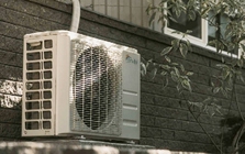 Thành phố tặng máy điều hòa miễn phí cho người cao tuổi thu nhập thấp