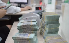 Lý do ngân hàng tăng mạnh lãi suất huy động