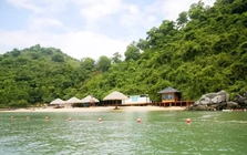 Bãi biển ở Việt Nam tên rất lạ, ít người biết, vào top đẹp nhất thế giới