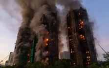 Hong Kong (Trung Quốc) truy tố 7 người trong vụ cháy chung cư khiến 168 người thiệt mạng