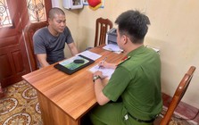 Công an kiểm tra các giao dịch nạp tiền vào tài khoản từ 50.000 đồng: Một người đàn ông phải lên làm việc