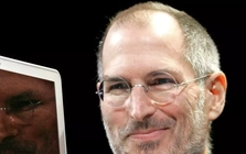 Steven Jobs là ai mà vào đề thi Ngữ văn THPT 2026 gây sốt