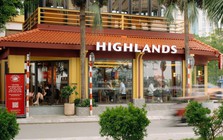 Highlands Coffee mở cửa hàng thứ 1.000 tại con đường lãng mạn nhất Hà Nội