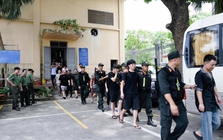 Triệt phá tụ điểm công nghệ cao, thu giữ 73 máy tính, 134 điện thoại, 20 bộ thiết bị phát sóng Wifi, 34 USB và bắt giữ 4 đối tượng