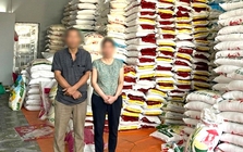 Thi hành lệnh bắt tạm giam bà chủ bán gạo Nguyễn Thị Yến SN 1971 và chồng