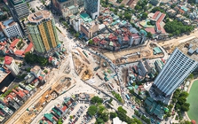 Đại công trường nhà ga metro số 5 tại nút giao Nguyễn Chí Thanh - La Thành
