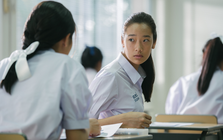 Trung Quốc: Thấy thí sinh cứ nhìn chằm chằm vào cục tẩy trên bàn, giám thị liền kiểm tra, bất ngờ phát hiện đường dây gian lận tinh vi!