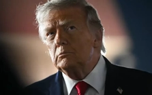 Tổng thống Mỹ Trump: Các tàu thuyền đang bắt đầu di chuyển tự do qua eo biển Hormuz