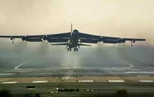 Tai nạn chết người đặt câu hỏi về 'pháo đài bay' B-52 già cỗi của Không quân Mỹ