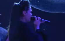 Ca sĩ Việt giàu bậc nhất showbiz: Sống trong cơ ngơi 20 tỷ, “nắm trùm” loạt công ty riêng nhưng ra nhạc bị chê thảm họa