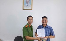 Tài khoản bất ngờ nhận 137,763 triệu đồng lúc 23h45, chàng trai ở Hàn Quốc lập tức gọi về Việt Nam: Người cha rút toàn bộ tiền mặt giao cho công an