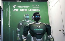 Lần đầu ra mắt robot hình người, công ty của tỉ phú Phạm Nhật Vượng gây chú ý tại 2 sự kiện lớn