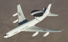 Máy bay AWACS 'dễ phá hủy' sẽ bị thay thế bằng vệ tinh trang bị AI của Elon Musk
