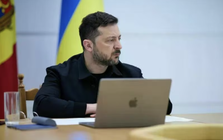 Tổng thống Zelensky đưa ra tối hậu thư kéo dài một tuần cho ông Lukashenko