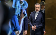 Mỹ - Iran xử lý sự cố Hormuz, Tehran nói một phần tài sản được dỡ phong tỏa