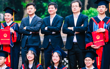 Lớp học 34/34 trò đỗ chuyên Toán, Tin, thầy chủ nhiệm bật khóc