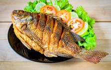 Cá giàu omega-3 nhưng bổ sung thế nào để bảo vệ tim mạch? Khuyến nghị chính thức từ Hiệp hội Tim mạch Mỹ