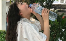Người phụ nữ uống 13 lít nước mỗi ngày, tưởng sống healthy nhưng bác sĩ phát hiện bí mật động trời nhờ 1 câu "vạ miệng"