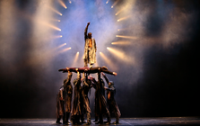 Vở ballet đỉnh cao từng lưu diễn hơn 40 quốc gia cập bến Việt Nam, giá vé cao nhất chạm mốc 20 triệu đồng