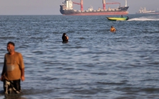 Mỹ - Iran lại căng thẳng về Hormuz