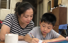 Chỉ dạy đúng 2 câu mà người mẹ này giúp con đỗ ĐH nổi tiếng: Hiệu quả hơn 100 lời khen, giúp trẻ vững vàng cả đời!