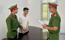 Thi hành lệnh bắt tạm giam quản lý kiêm thu ngân chiếm SN 1999 liên quan tới số tiền 881 triệu đồng của quán ăn