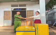 Nhặt được 3 thùng xốp khả nghi, người đàn ông ở Gia Lai lập tức báo công an: Bất ngờ với thứ bên trong thùng
