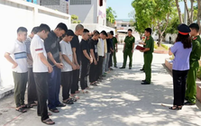 Dụ dỗ qua mạng bằng “vỏ bọc” phụ nữ thành đạt, nhóm lừa đảo chiếm đoạt 36,5 tỷ đồng