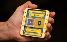 Dùng AI, Microsoft tạo nên chip lượng tử ổn định nhất từ trước đến nay: Gấp 1.000 lần trước đây