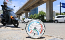Vì sao Hà Nội ngày càng nóng và ngột ngạt hơn?