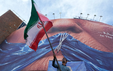 Mỹ và Iran đã "dùng dằng" bao lần đứng trước ngưỡng cửa hòa bình?