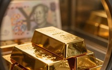 Vàng chính thức vượt trái phiếu Mỹ: Trung Quốc gom hàng trăm tấn - Trật tự cũ đang lung lay?