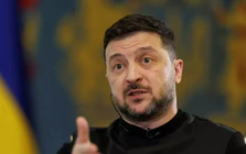 Tổng thống Ukraine thừa nhận kho đạn ở Kiev bị Nga bắn trúng