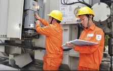 Chuyên gia cảnh báo: Không điều chỉnh cách dùng điện, hóa đơn sẽ còn tăng