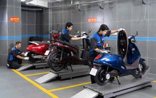 Chủ xe máy điện VinFast bất ngờ nhận quà chăm xe miễn phí trị giá tới 600.000 đồng